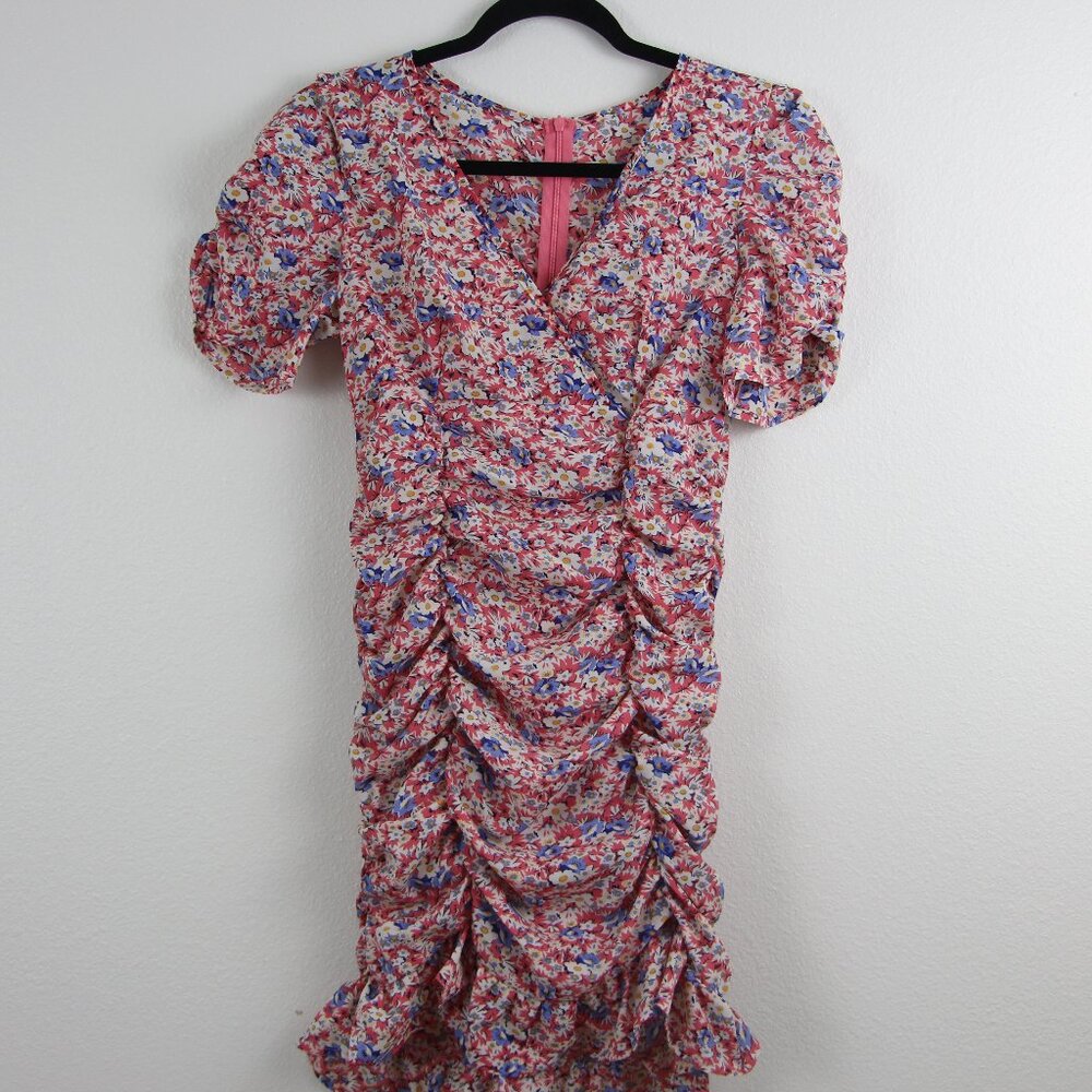 Delicate ruffled flattering v neck summer dress